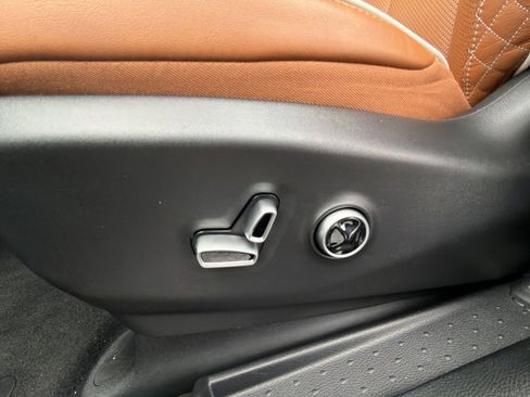 New 2026 Chrysler Pacifica Pinnacle image 14