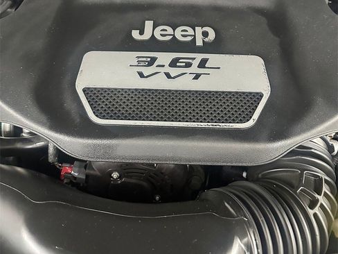 Used 2013 Jeep Wrangler Sahara w/ Dual Top Group image 7