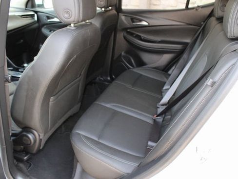 Used 2024 Buick Encore GX Sport Touring image 5