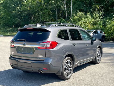 Used 2023 Subaru Ascent Touring AWD/4WD image 5
