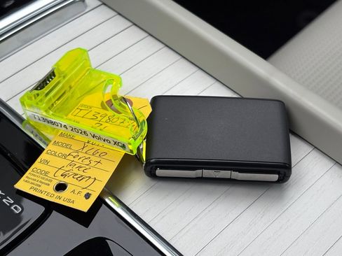 New 2026 Volvo XC60 B5 Ultra w/ Protection Package Premier image 27