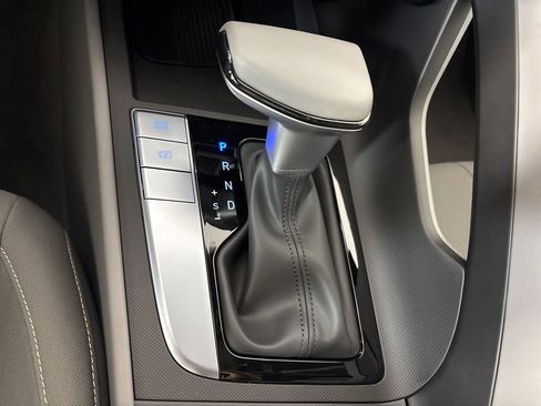 New 2026 Hyundai Elantra Sport FWD image 36