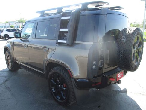 Used 2024 Land Rover Defender 110 X AWD/4WD image 8
