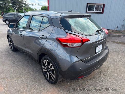 Used 2020 Nissan Kicks SV FWD image 7