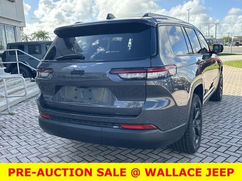 Used 2024 Jeep Grand Cherokee L Altitude AWD/4WD image 7
