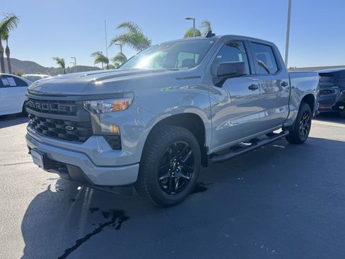 Used 2024 Chevrolet Silverado 1500 Custom w/ Turbomax Blackout Package image 5