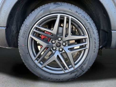 New 2026 Ford Explorer ST-Line AWD/4WD image 8