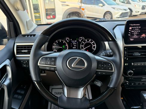 Used 2023 Lexus GX 460 Premium image 9