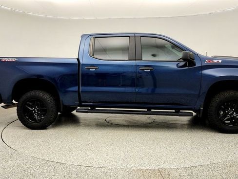 Used 2023 Chevrolet Silverado 1500 Custom Trail Boss AWD/4WD image 4