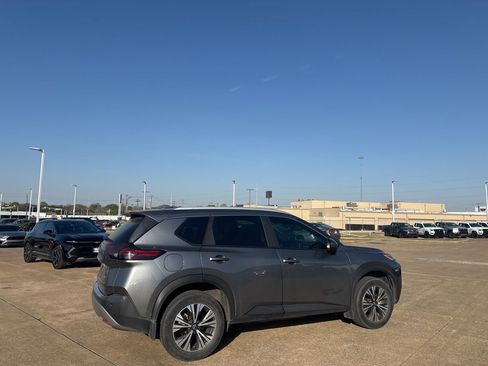 Certified 2023 Nissan Rogue SV w/ SV Premium B Package image 21