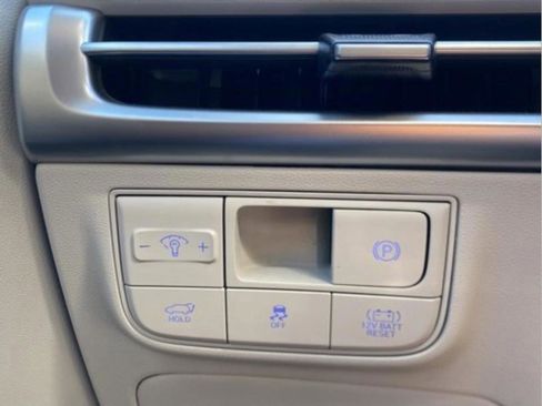 Used 2025 Hyundai Tucson SEL image 23