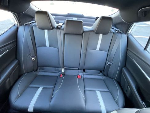 Used 2025 Toyota Camry SE image 38