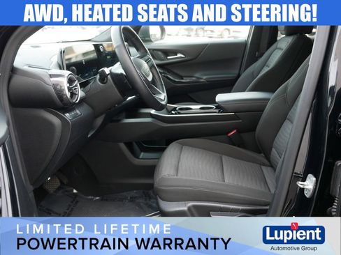 Used 2025 Chevrolet Equinox LT image 13