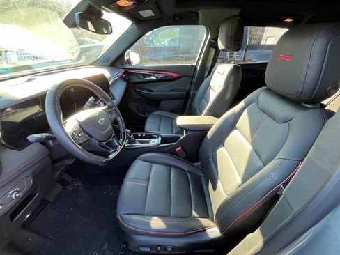 Used 2024 Chevrolet TrailBlazer RS w/ Convenience Package AWD/4WD image 10