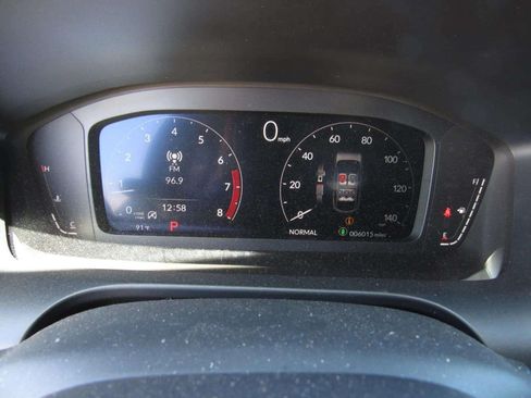 Certified 2025 Acura ADX AWD image 29