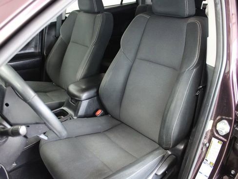 Used 2018 Toyota RAV4 XLE w/ Plus Extra Value Package image 12