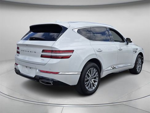 Used 2024 Genesis GV80 2.5T image 8