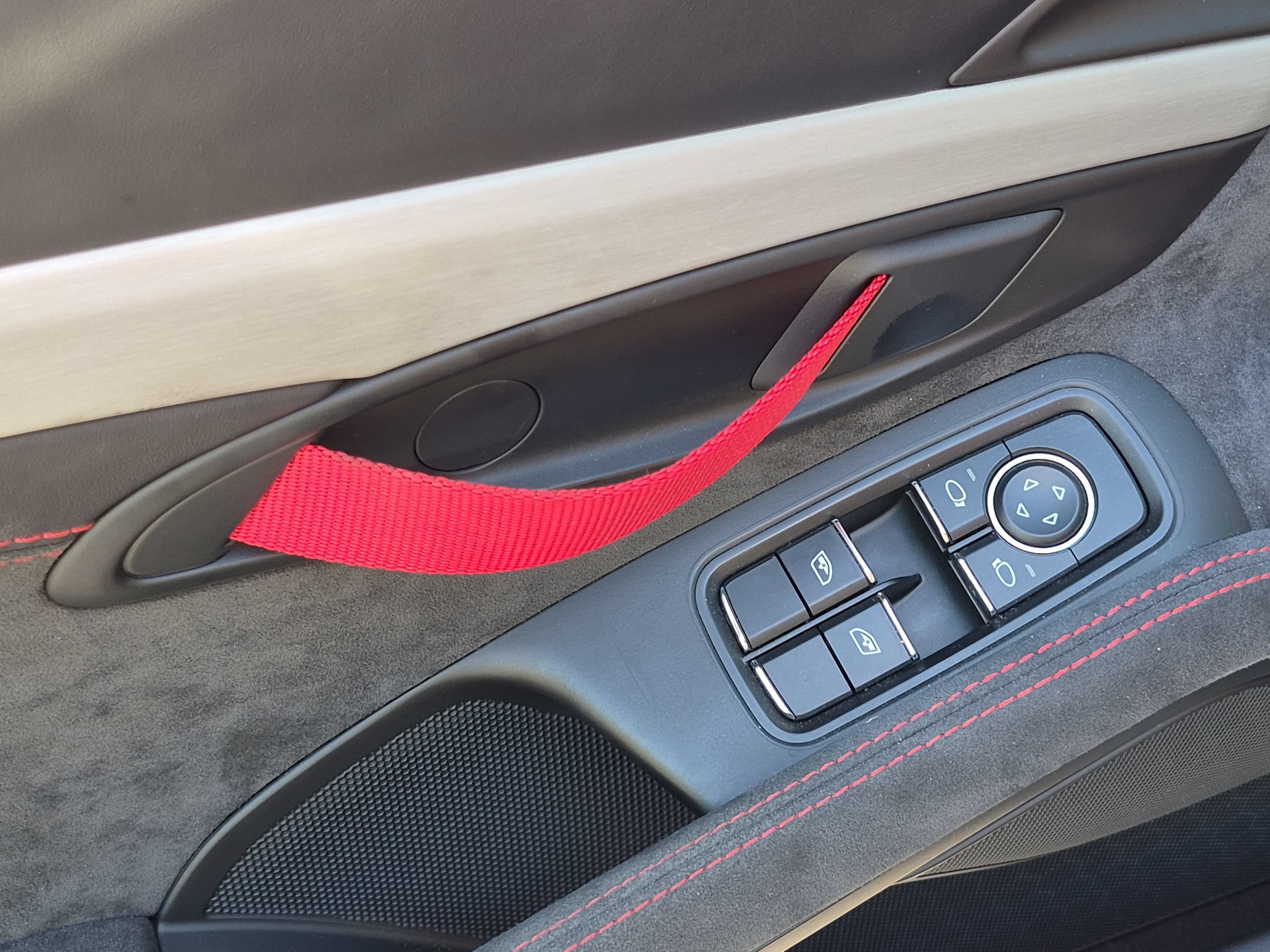 Certified 2020 Porsche 718 Cayman GT4 RWD image 19