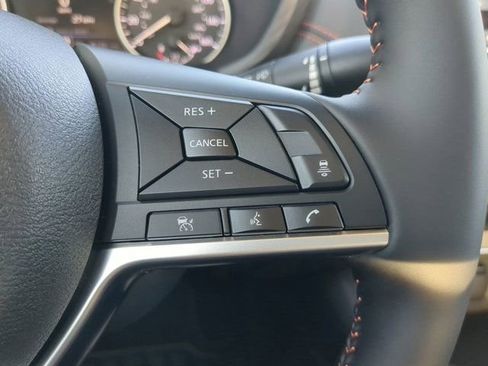Used 2025 Nissan Sentra SR w/ Midnight Edition FWD image 23