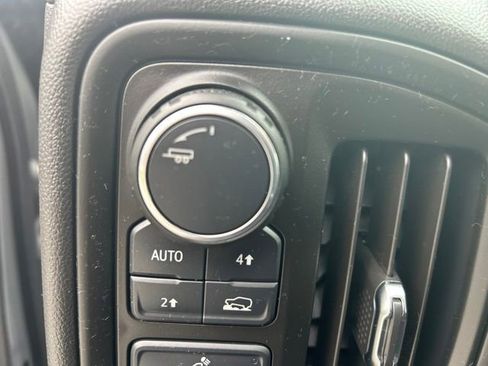 Used 2025 Chevrolet Silverado 1500 Custom w/ LPO, Dark Essentials Package AWD/4WD image 21