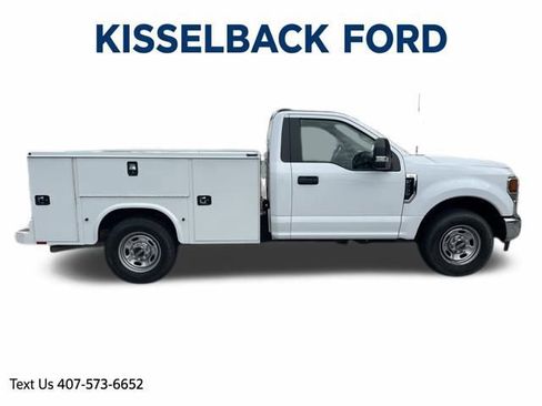 Used 2022 Ford F250 XL w/ Power Equipment Group image 2