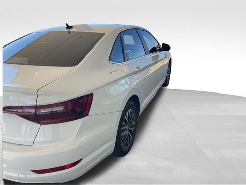 Used 2019 Volkswagen Jetta SEL image 4