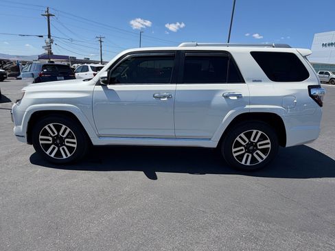 Used 2015 Toyota 4Runner Limited AWD/4WD image 6