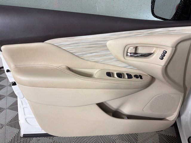 Used 2018 Nissan Murano Platinum w/ Cargo Package FWD image 19