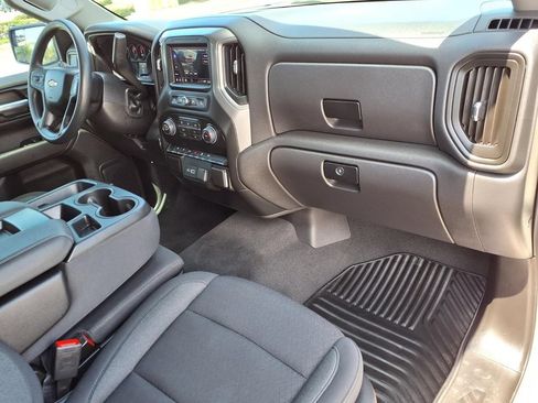 Used 2026 Chevrolet Silverado 1500 Custom w/ Turbomax Blackout Package RWD image 12