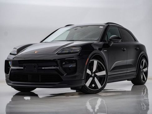 Certified 2025 Porsche Macan 4S Electric AWD/4WD image 1
