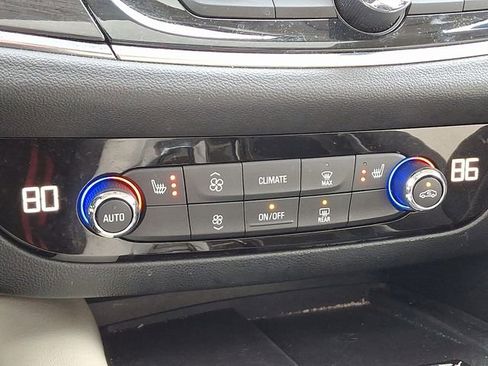 Used 2023 Buick Enclave Essence w/ Experience Buick Package image 17