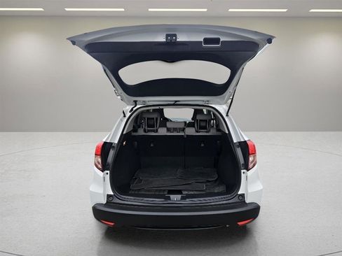 Used 2018 Honda HR-V EX image 23