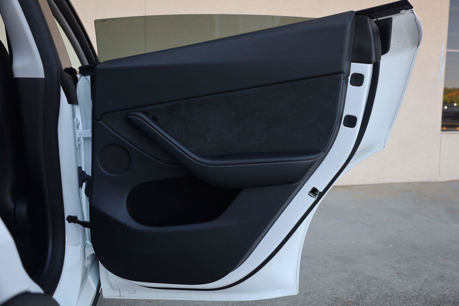 Used 2023 Tesla Model Y Long Range AWD/4WD image 22