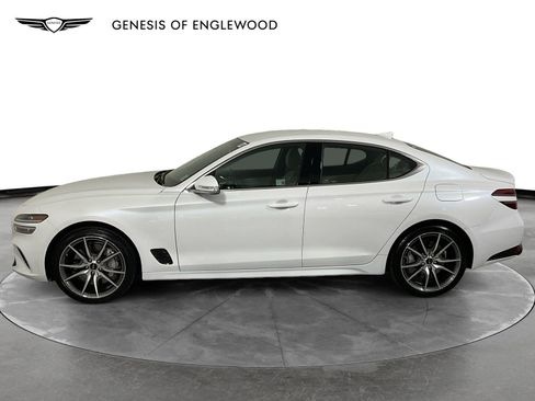 Used 2025 Genesis G70 2.5T image 9