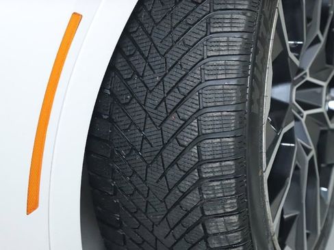 Certified 2024 BMW X7 xDrive40i w/ M Sport Package image 37