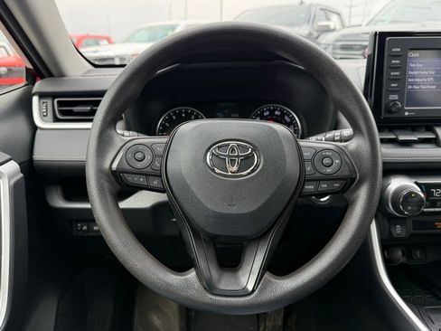 Used 2021 Toyota RAV4 XLE image 14