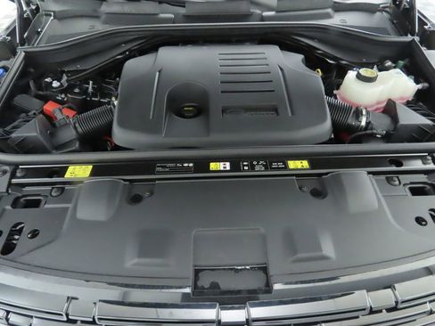 New 2026 Land Rover Range Rover Long Wheelbase SE image 30