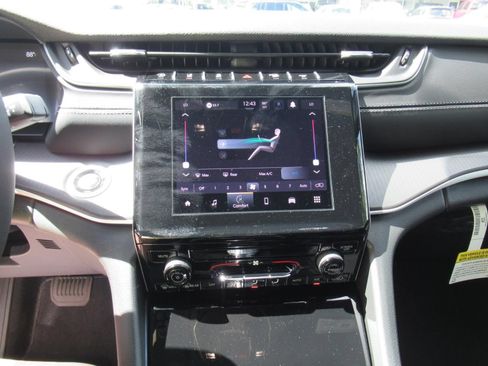 New 2026 Jeep Grand Cherokee Laredo w/ MOPAR Finishing Package RWD image 23