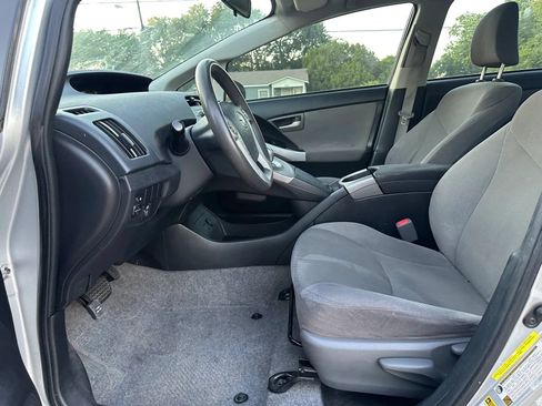 Used 2014 Toyota Prius Three FWD image 11