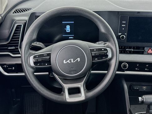 Used 2025 Kia Sportage LX AWD/4WD image 18