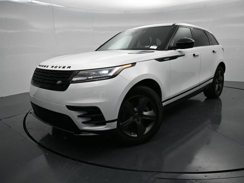 Used 2025 Land Rover Range Rover Velar Dynamic SE AWD/4WD image 9