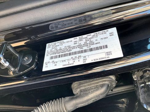 Used 2022 Ford F150 Lariat w/ Equipment Group 502A High image 33