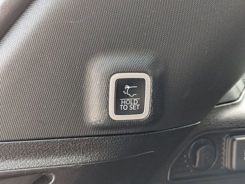 Used 2022 Jeep Grand Cherokee Limited 4xe AWD/4WD image 9