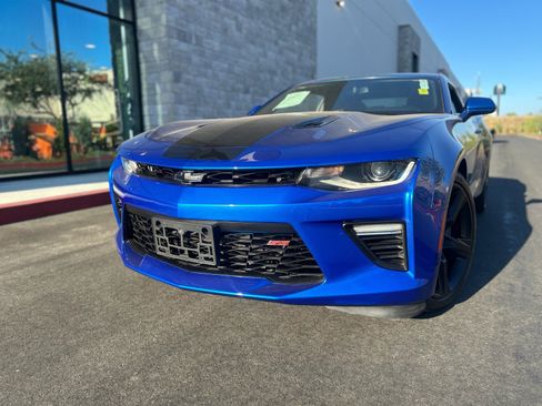 Used 2017 Chevrolet Camaro SS RWD image 9