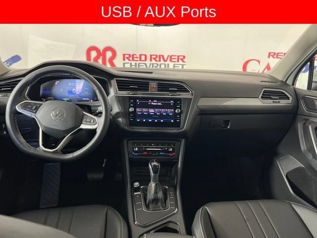Used 2023 Volkswagen Tiguan SE FWD image 13