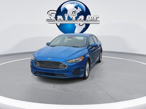 Used 2019 Ford Fusion SE image 4