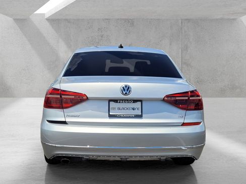 Used 2018 Volkswagen Passat 2.0T S FWD image 5
