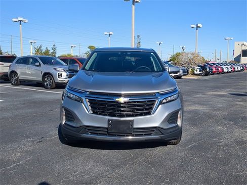 Used 2024 Chevrolet Equinox LT image 3