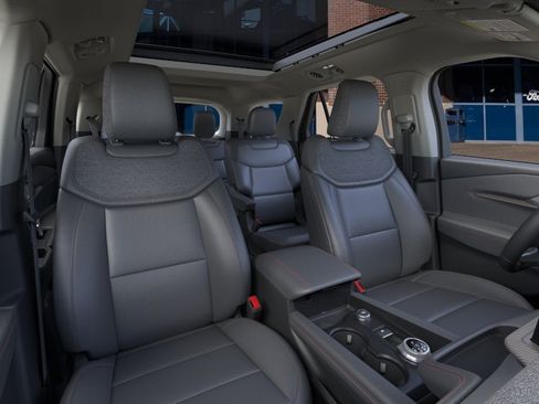 New 2026 Ford Explorer Active w/ Active Comfort Package AWD/4WD image 10