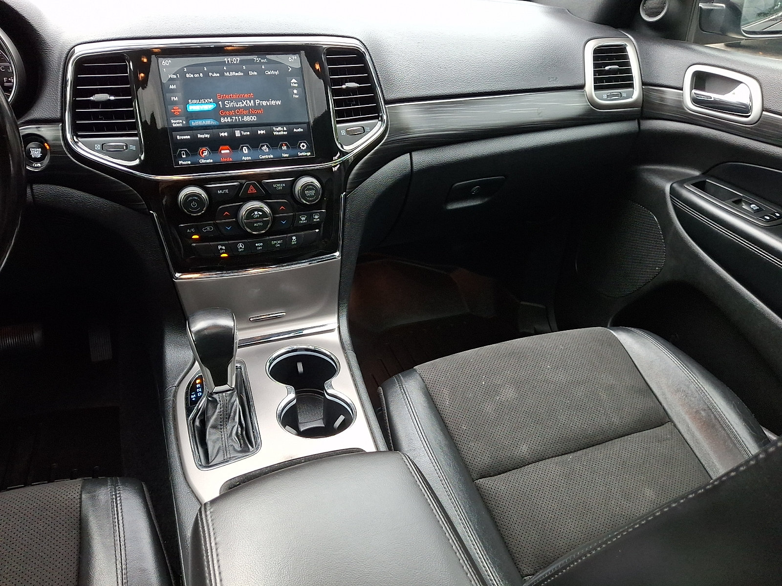 Used 2021 Jeep Grand Cherokee Laredo X AWD/4WD image 16